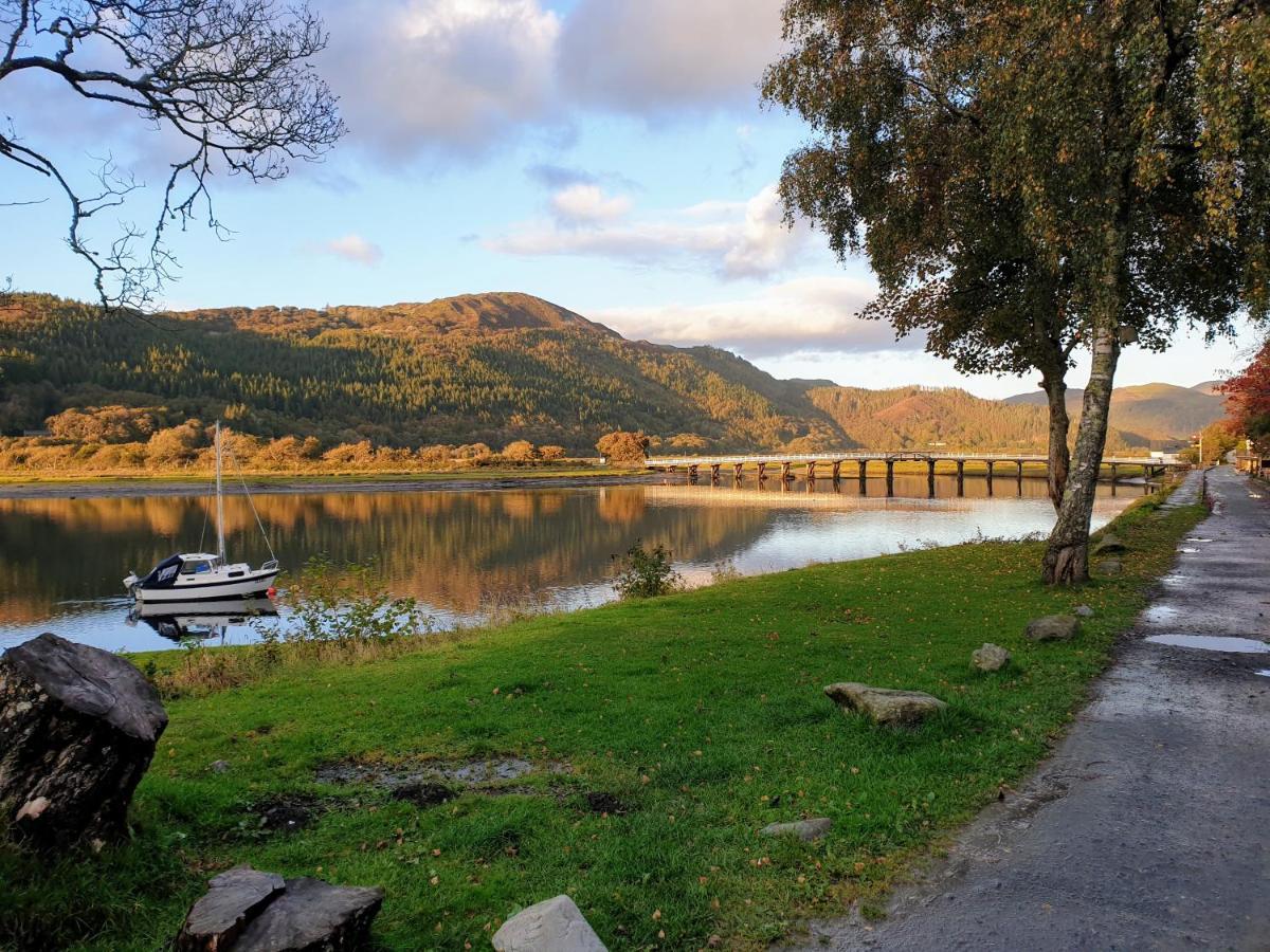 Villa Snowdonia Mawddach Escape Dolgellau Esterno foto