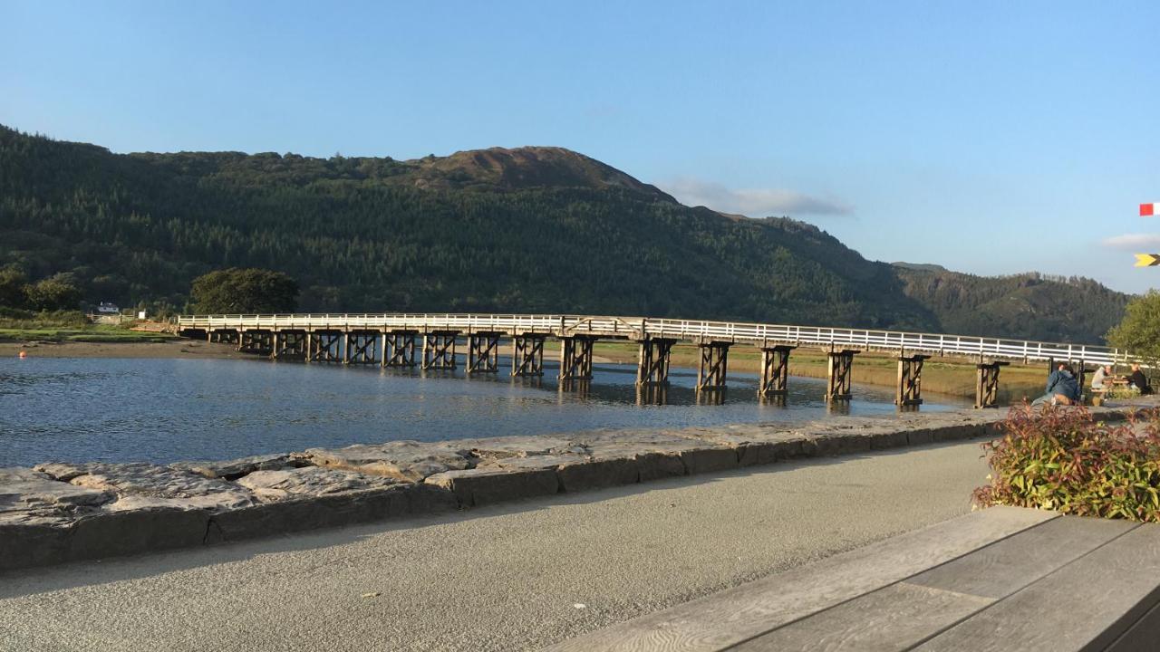 Villa Snowdonia Mawddach Escape Dolgellau Esterno foto